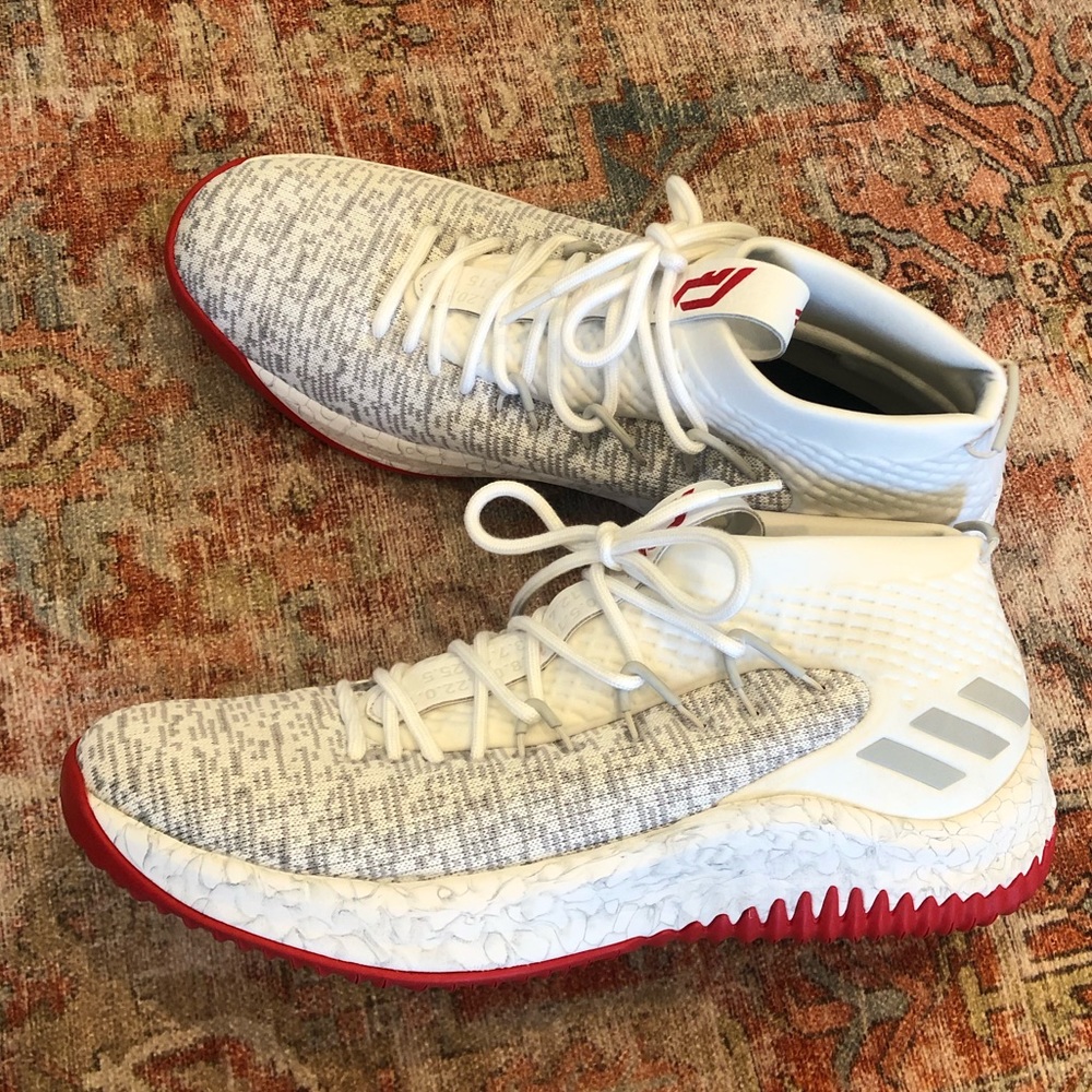 Adidas Dame 4 size 13. NWOT